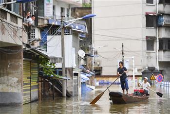 洪水來(lái)時(shí)，那暖心的民間救援